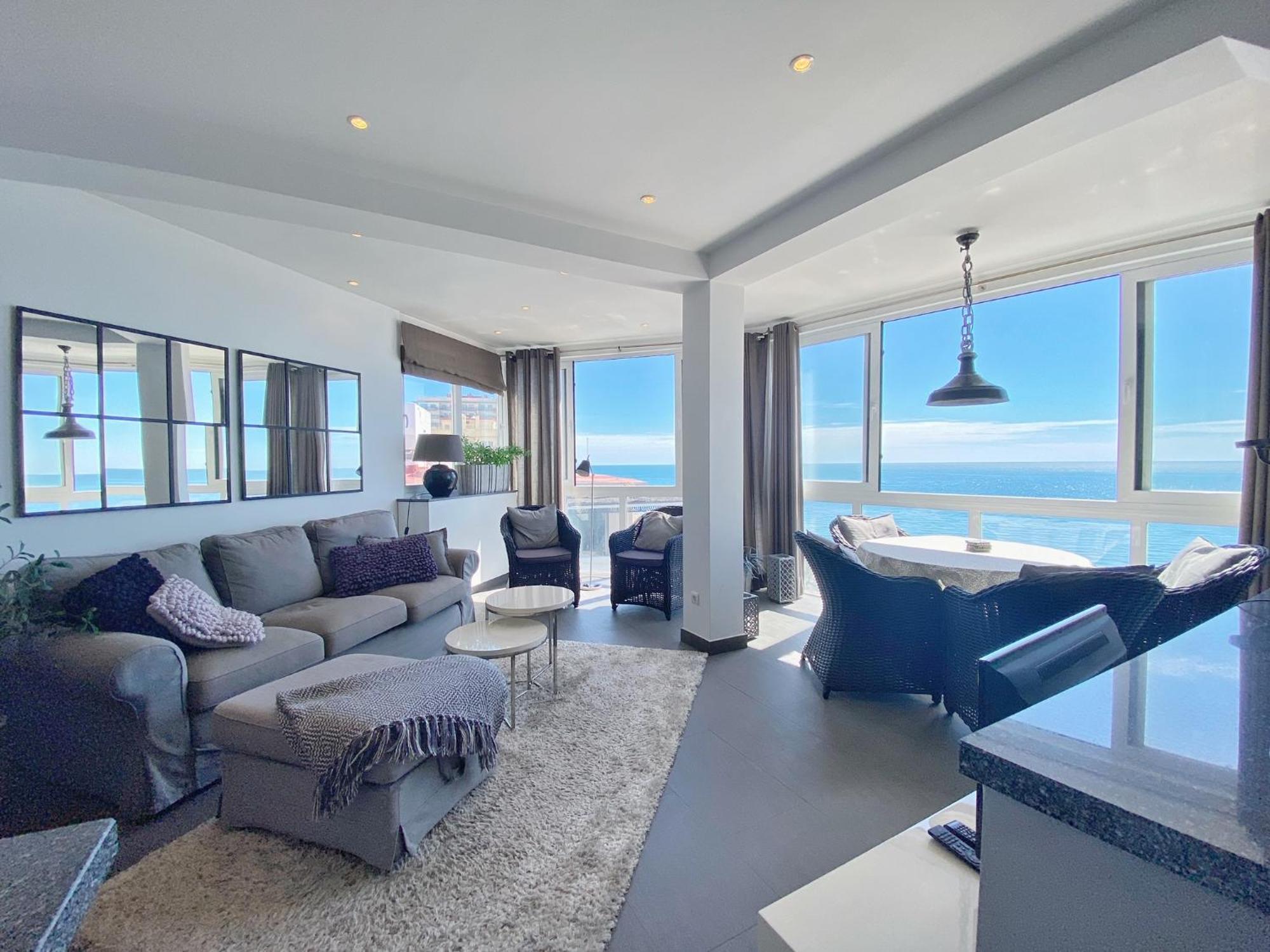 Apartemen Valdecantos Marina *